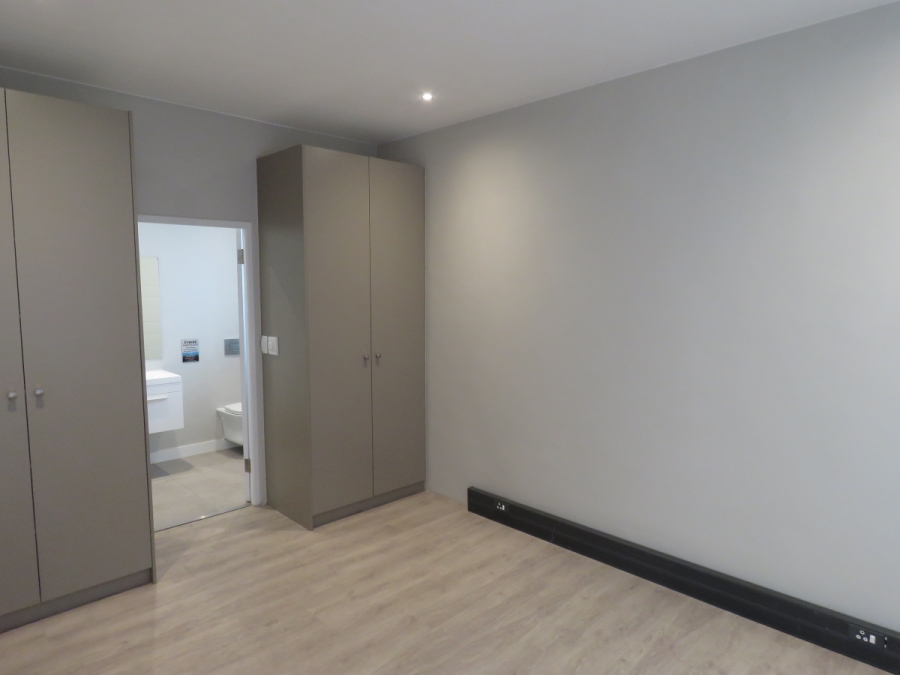 To Let 1 Bedroom Property for Rent in Paardevlei Western Cape